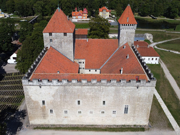 Mittelalterliche Architektur in Livland